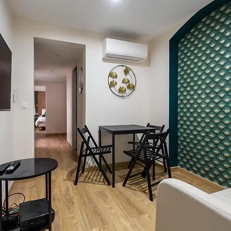 Logement Climatise , Moderne , Hyper Centre